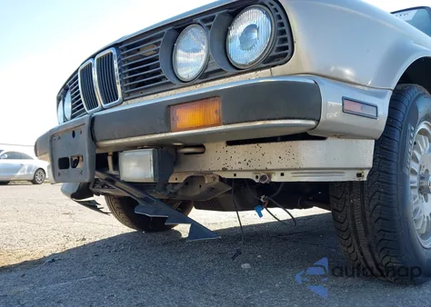 1989 BMW 325 I из США, поврежденный, VIN WBABB1309K8275291